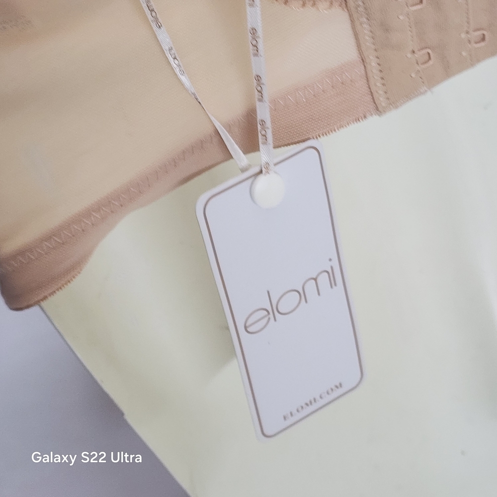 Beige Clothing Item - Picture 8 of 8